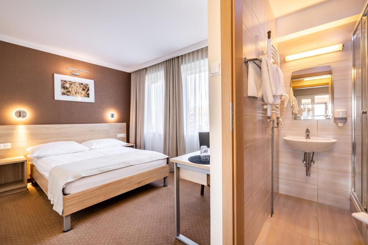 Hotel Lesny Białystok Esterno foto