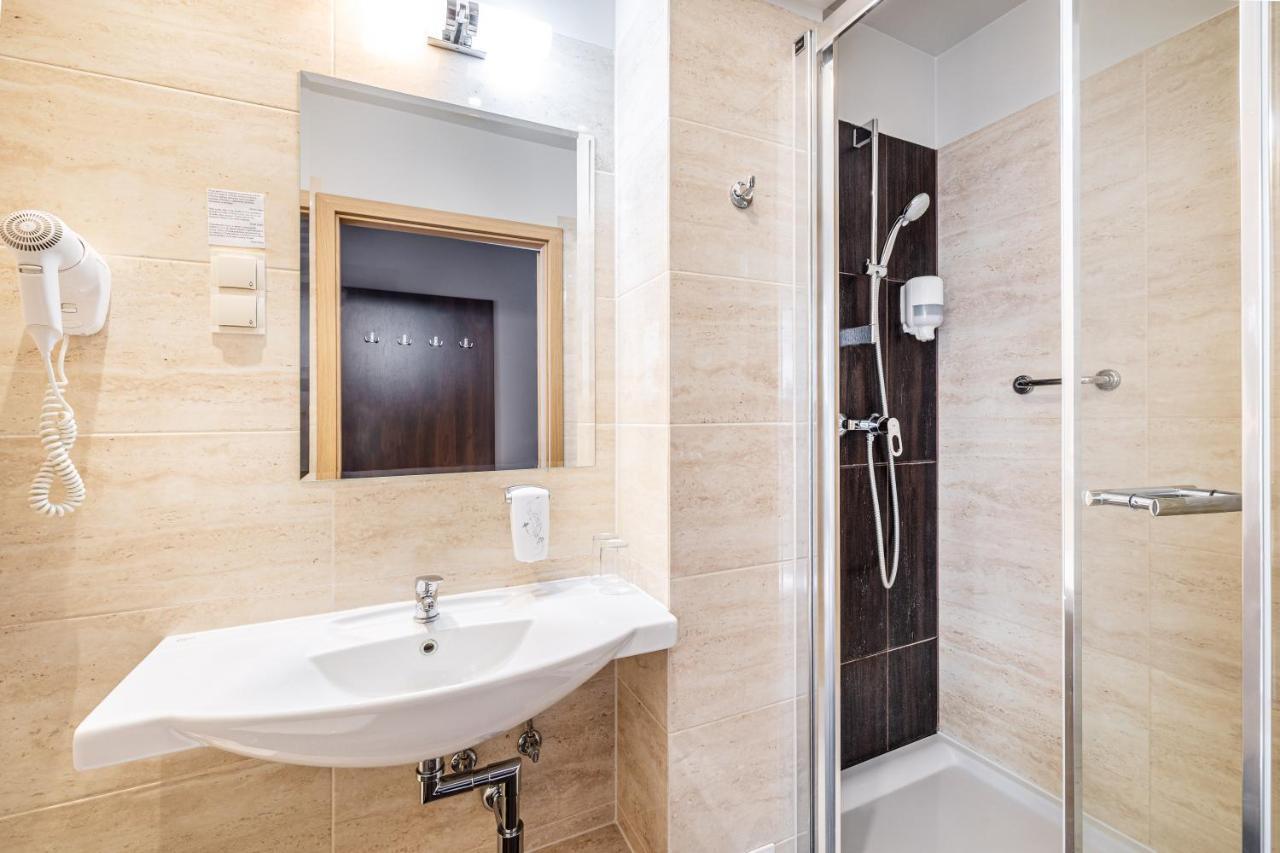 Hotel Lesny Białystok Esterno foto