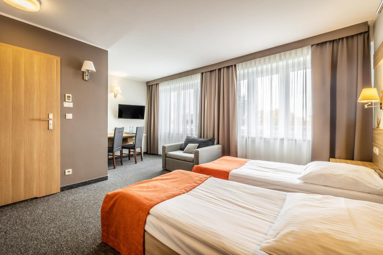 Hotel Lesny Białystok Esterno foto