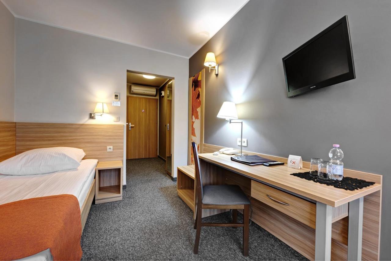 Hotel Lesny Białystok Esterno foto