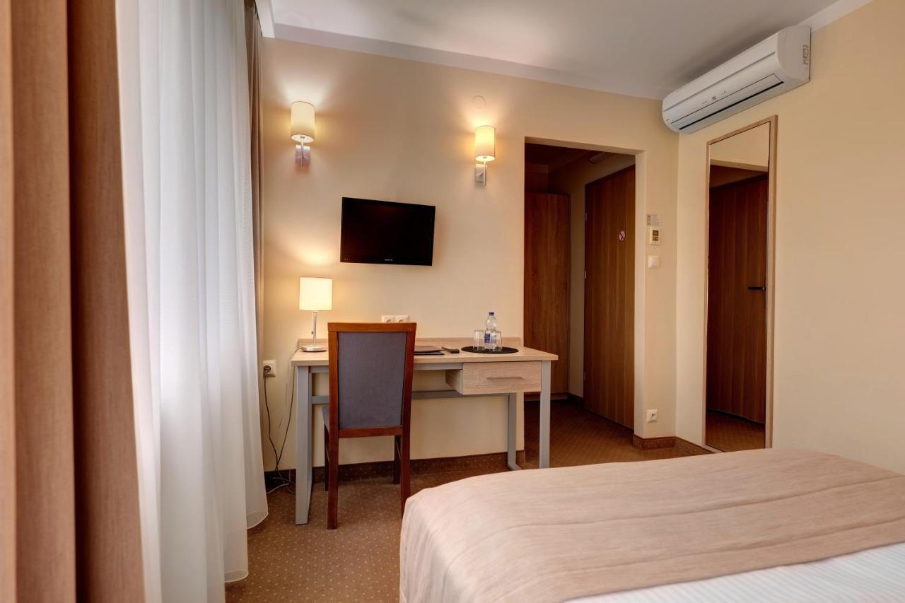 Hotel Lesny Białystok Esterno foto